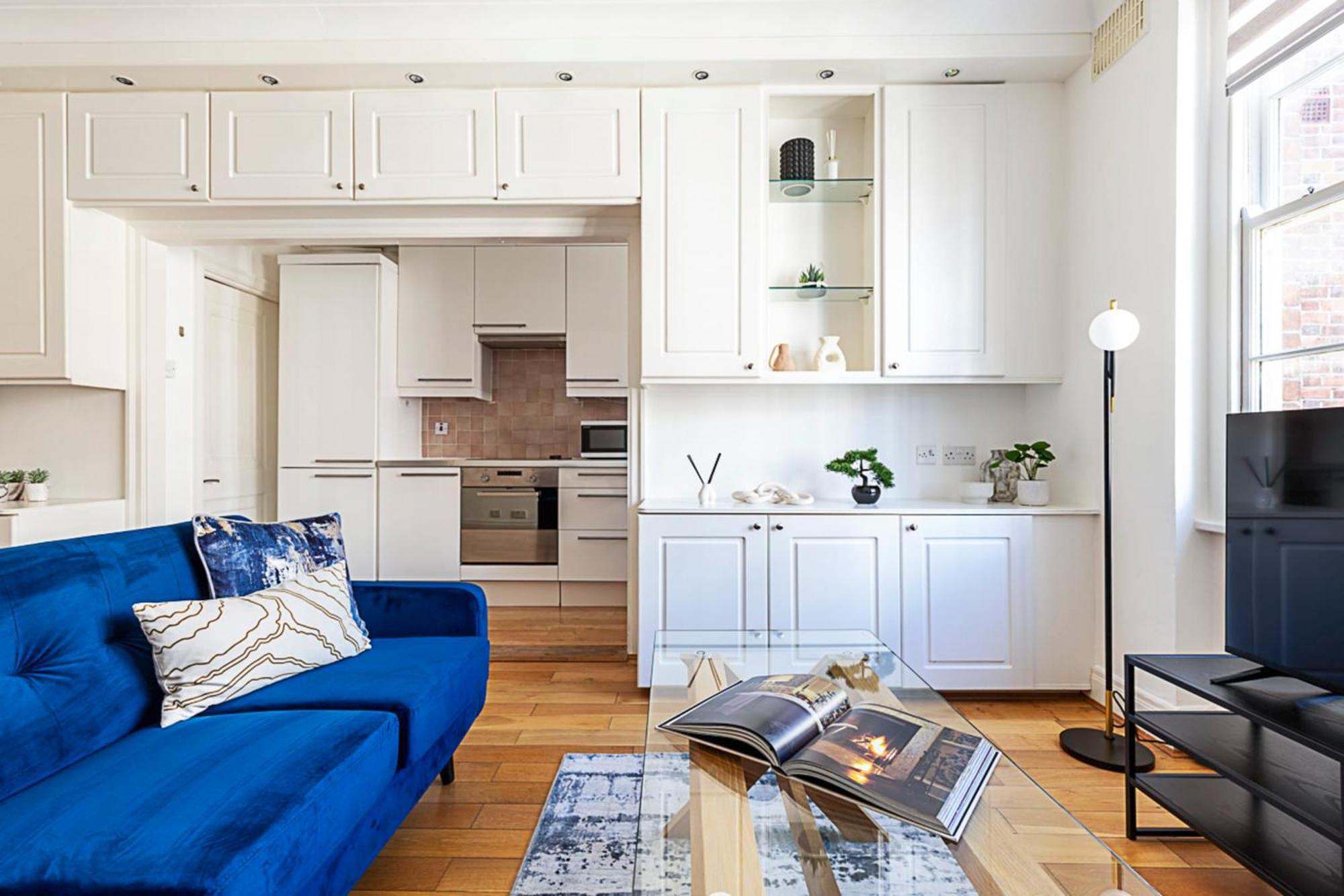 Modern 2 Bedroom Flat Near Queensway Londra