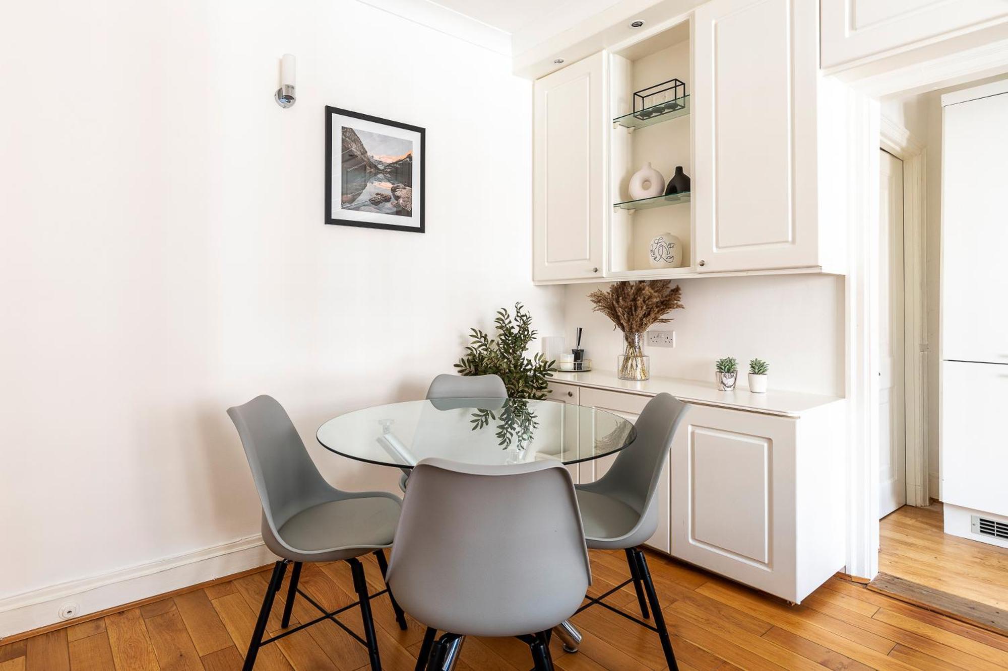 Modern 2 Bedroom Flat Near Queensway Appartamento Londra