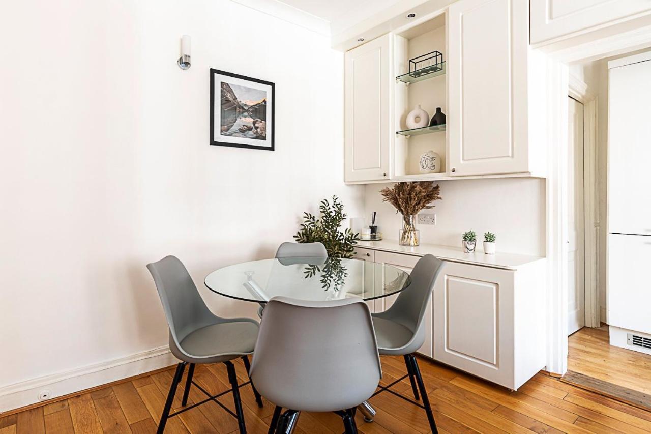 Appartamento Modern 2 Bedroom Flat Near Queensway Londra