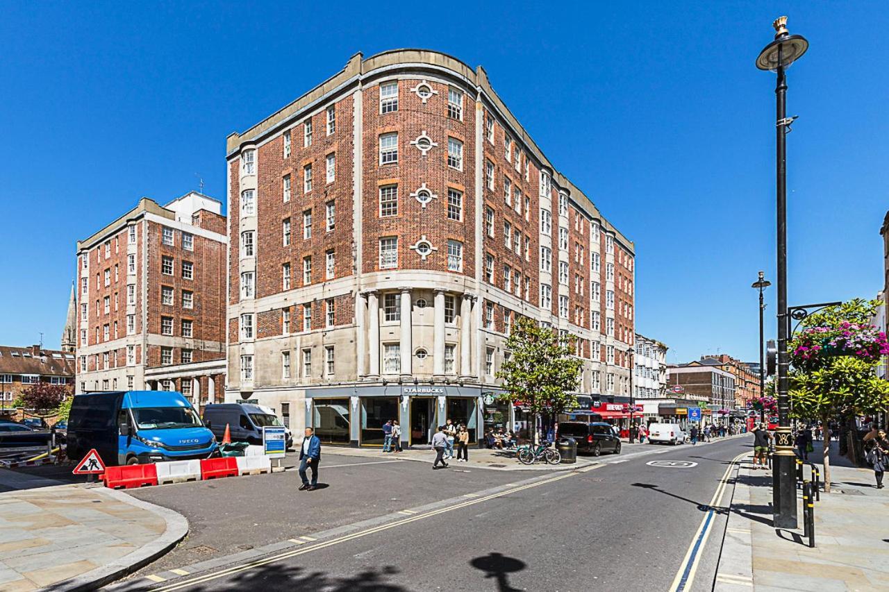 Modern 2 Bedroom Flat Near Queensway Appartamento